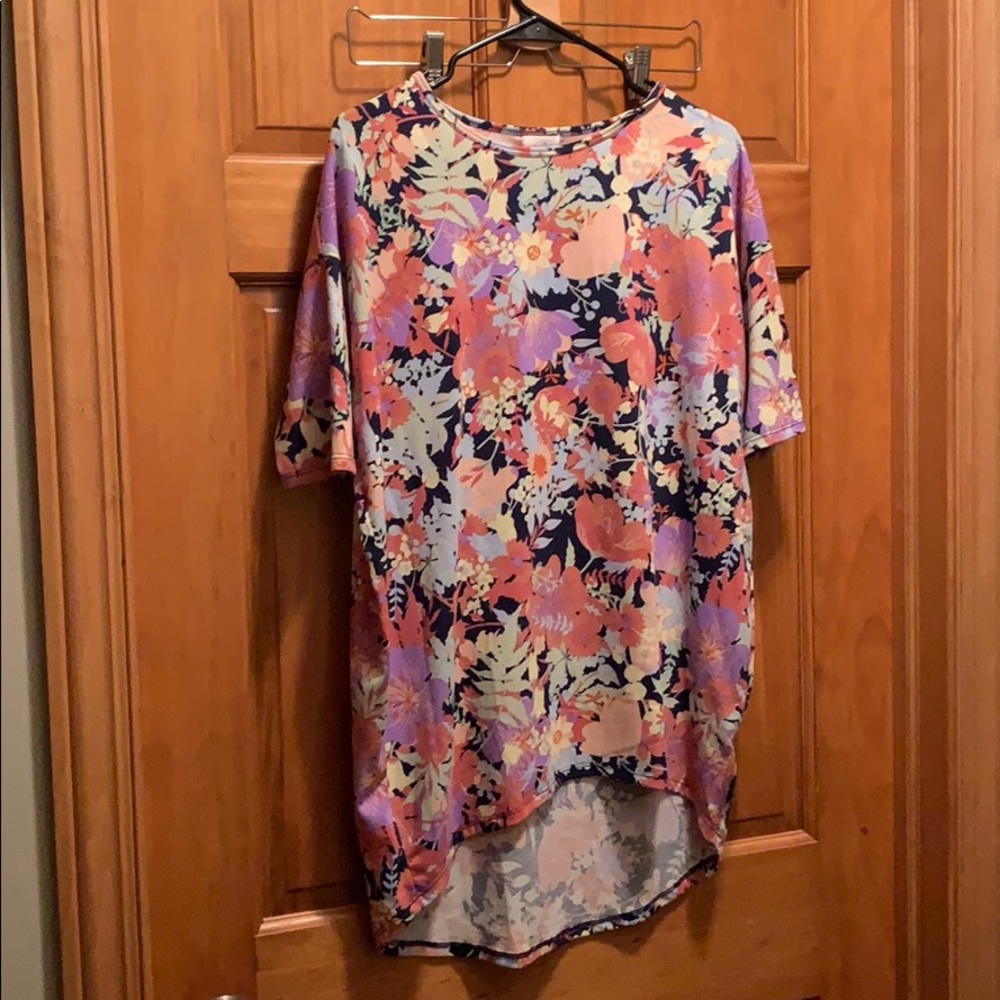 LuLaRoe Irma tunic